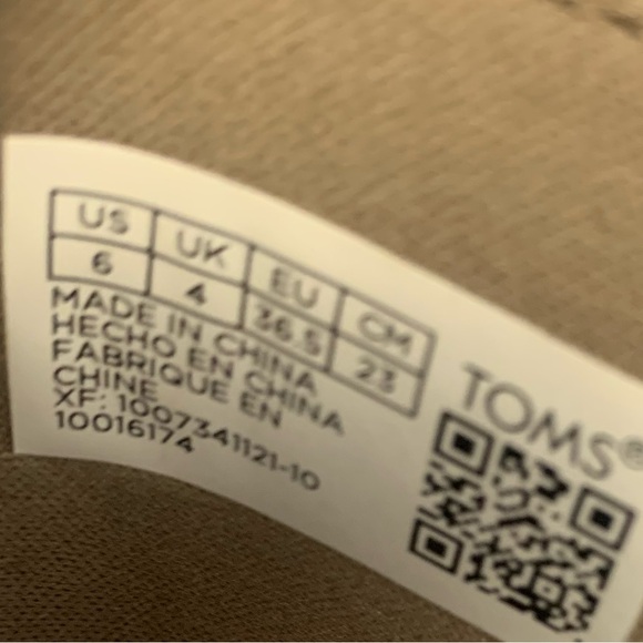 TOMS The Kallie wedge suede bootie designed to transition between seasons Size 6 - Picture 9 of 9